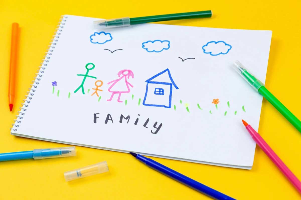 Wat is een familieopstelling en hoe helpt het in relatietherapie?